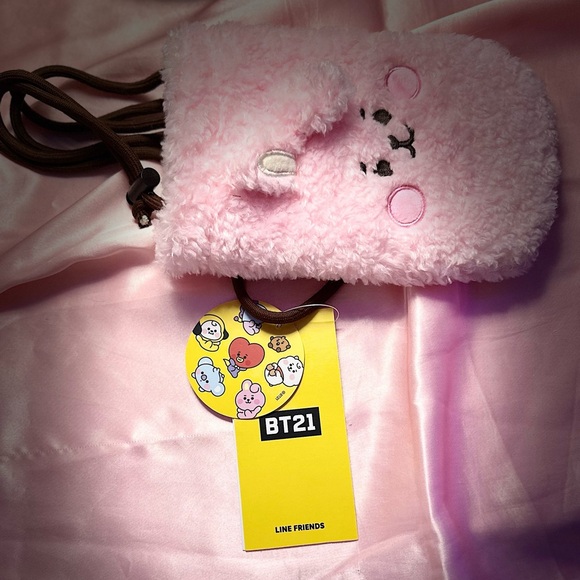 *NEW Authentic BT21 Cooky Pouch - Picture 3 of 3